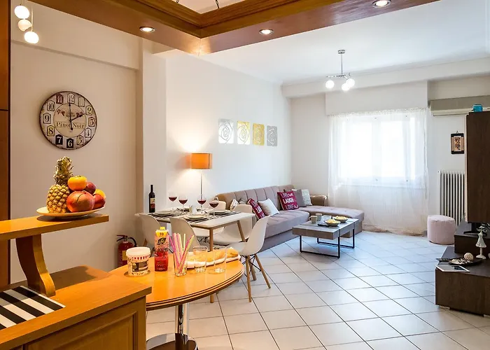 Pisces - City Center Apartment